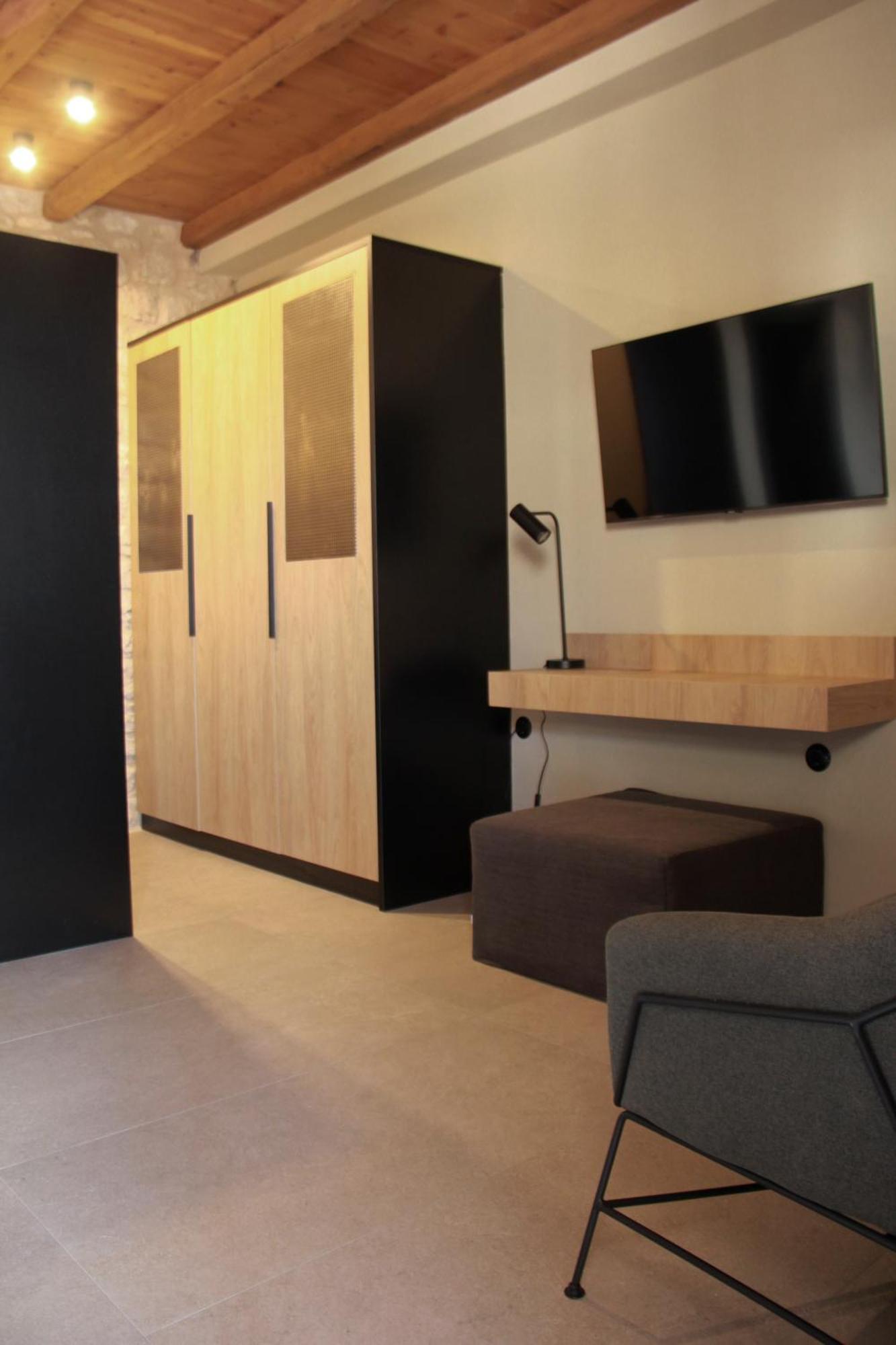 Lithero Suites ستيمنيتسا المظهر الخارجي الصورة